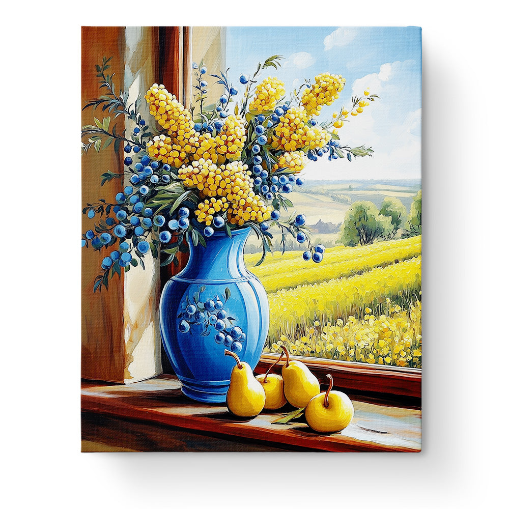 Gemälde eines leuchtend blauen Vase mit gelben und blauen Blumen vor einem sonnigen Feld. Blütenpracht am Fenster und miicreaitve Malen nach Zahlen, ideal für Entspannung und Kreativität.